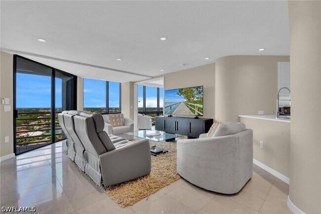 Foto del edificio - 4751 Gulf Shore Blvd N