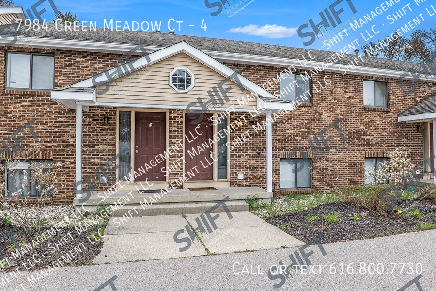 Foto principal - 7984 Green Meadow Ct