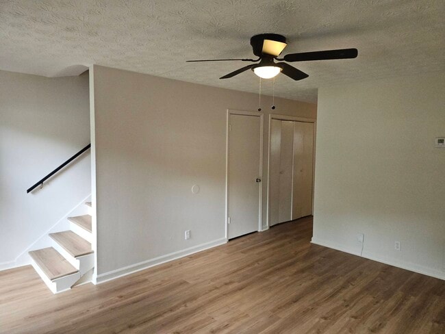 Foto del edificio - 490 S Jeff Davis Dr