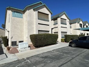 Building Photo - 5171 S Lindell Rd