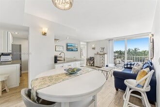 Building Photo - 1050 SE 15th St