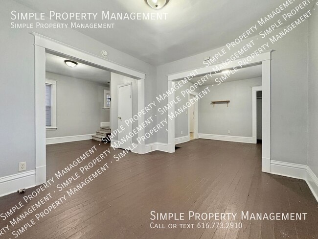 Building Photo - 851 Dayton St SW