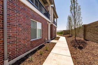 Building Photo - 12996 S Spook Gulch Ct