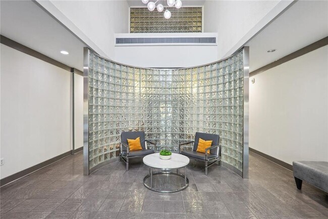 Building Photo - 2161 Peachtree St NE