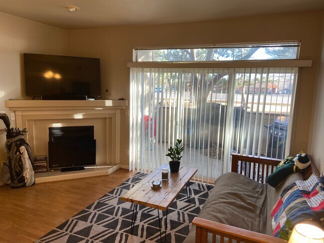 Foto del edificio - 4545 Wheaton Dr