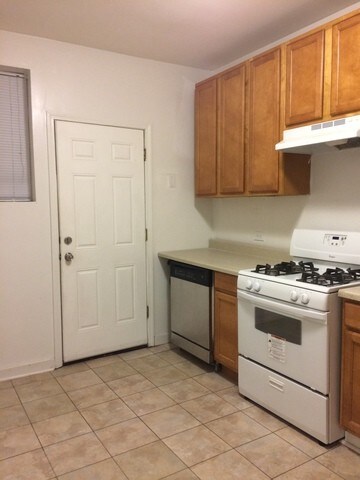 Foto del edificio - 7835 S Saginaw Ave