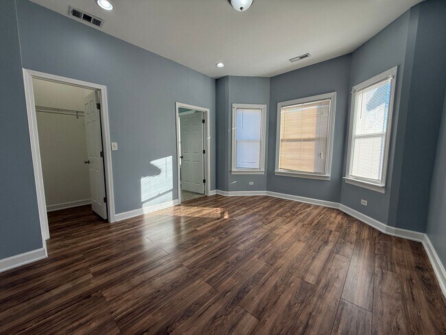 Foto del edificio - 9738 S Ave L