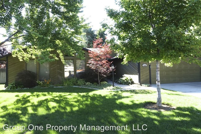 Building Photo - 3 br, 2 bath House - 2228 S. White Pine Place