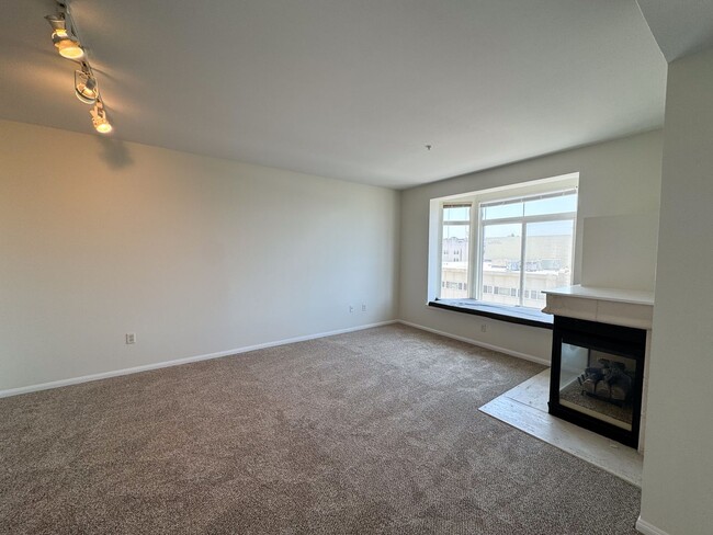 Foto del edificio - Bankers Hill - Spacious Studio/1 Bath With...