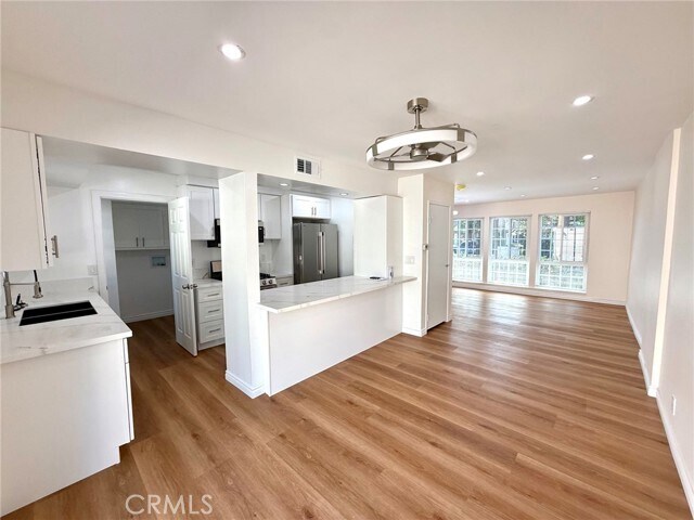 Foto del edificio - 1803 W Greenleaf Ave