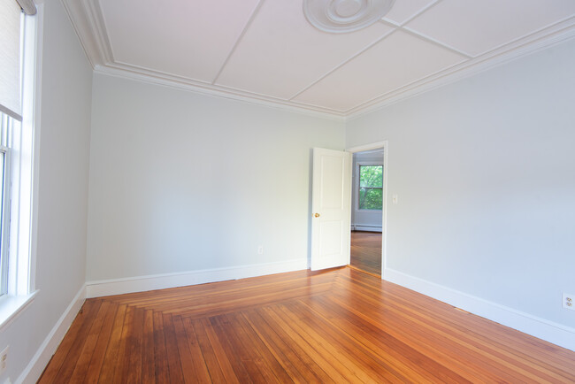 Primary bedroom - 16 Pond Ave
