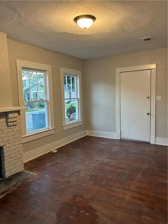 Building Photo - 113 N Carlen St