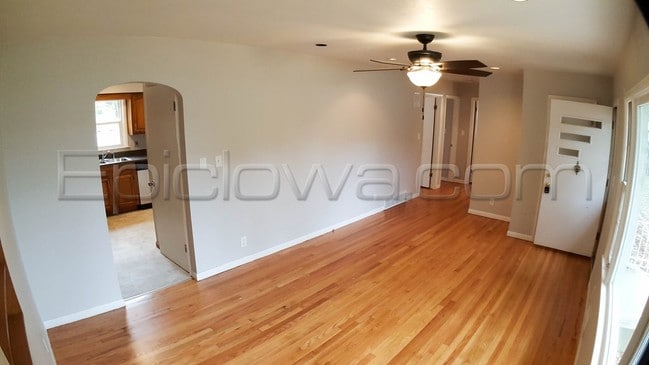 Foto del edificio - 1108 Crestview Dr SE