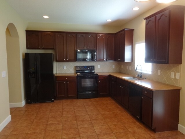 Foto del edificio - 11240 Creek Haven Drive