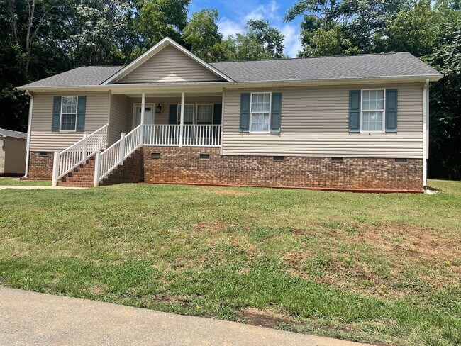 Foto del edificio - 3 Bedroom Single Family Home in Randleman
