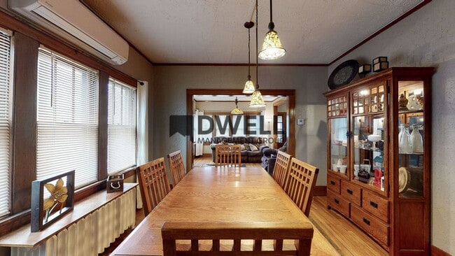 Building Photo - 837 1st St SW