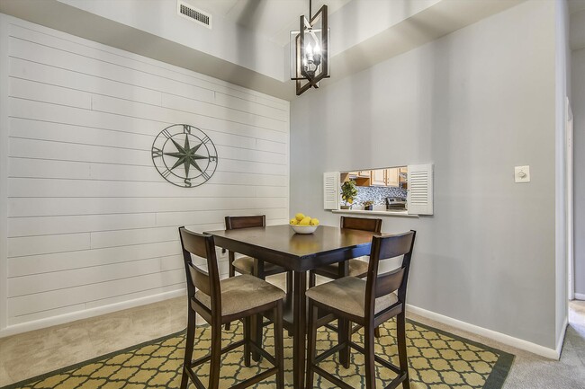 Dining room - 124 Roberts Ln