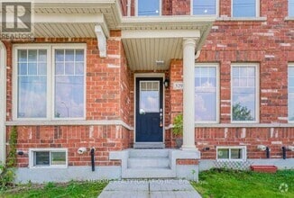 Building Photo - 5291 Major Mackenzie Dr E
