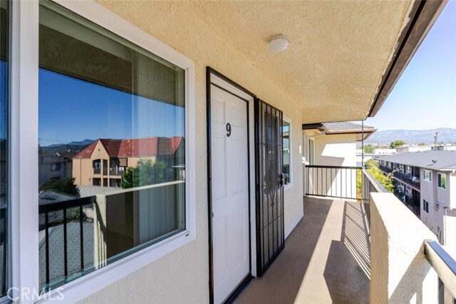 Foto del edificio - 909 E Chevy Chase Dr