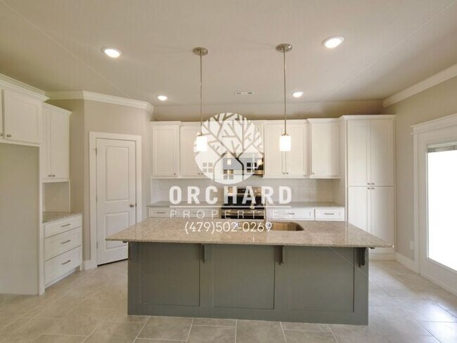 Building Photo - Tontitown- Single-Family Home- Desirable B...