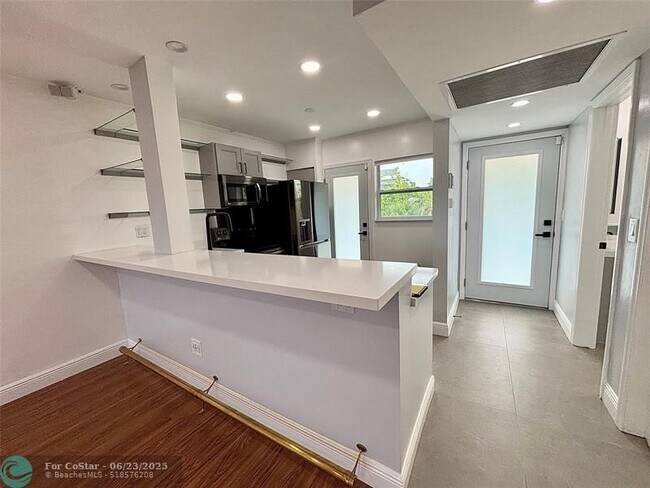 Foto del edificio - 2820 NE 201st Terrace