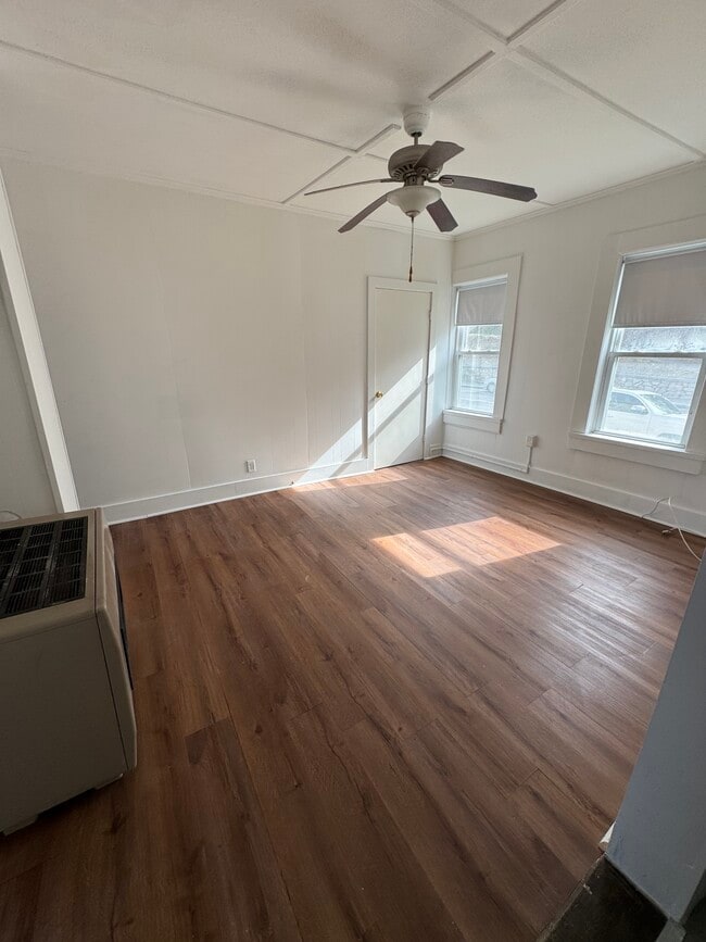 Living Room - 320 State St