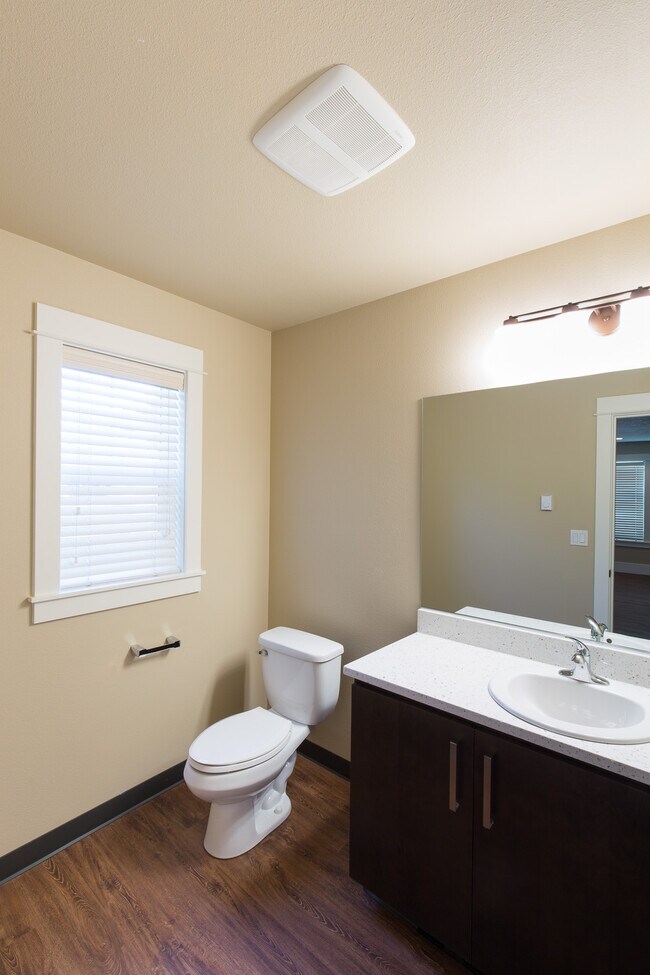 Foto del edificio - 915 SW 10th St