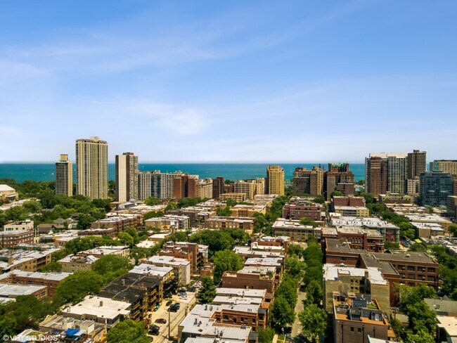 Foto del edificio - 712 W Aldine Ave