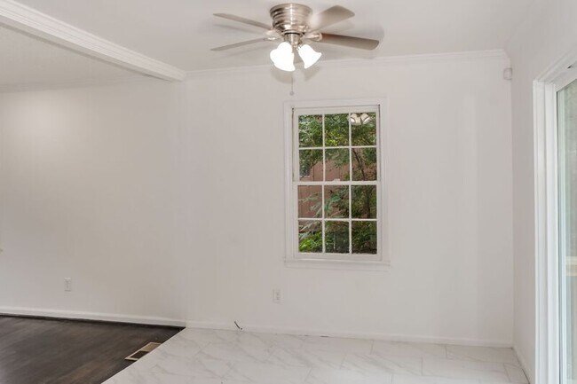 Foto del edificio - 629 72nd St S