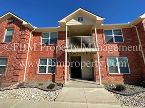 Building Photo - 1203 N Clay St