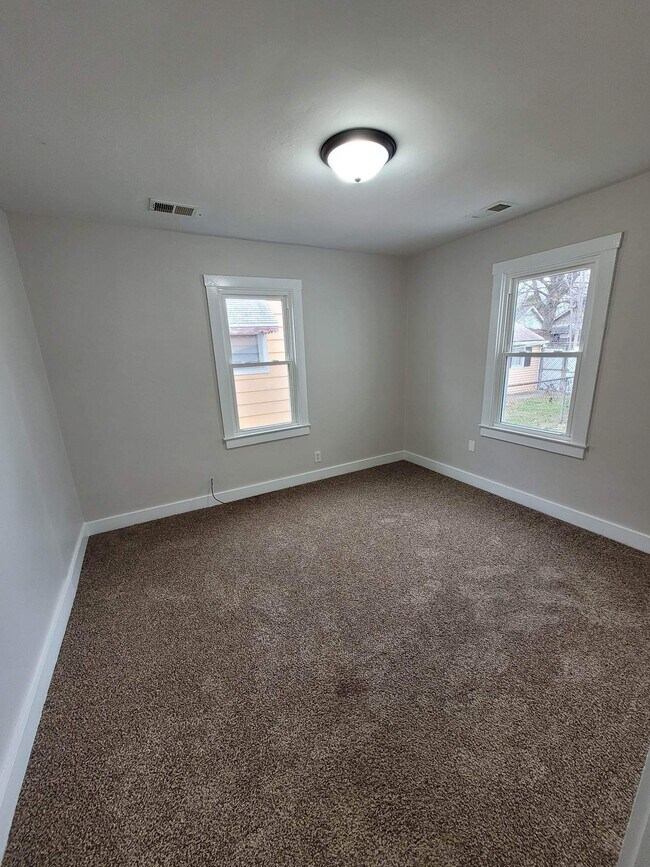 1121 Dresden Ave, Louisville, KY 40215 House Rental in Louisville, KY