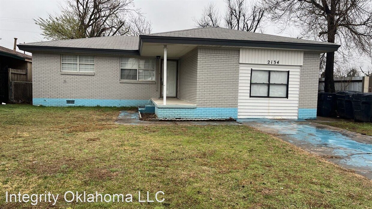 Foto principal - 4 br, 1 bath House - 2134 SW 39th