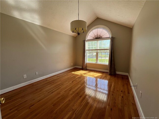 Building Photo - 113 Steeplechase Ln