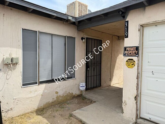 Foto del edificio - 319 Melissa Ave