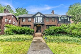 Building Photo - 2540 Euclid Heights Blvd