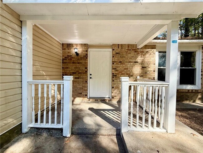 Foto del edificio - 5478 Rocky Pine Dr