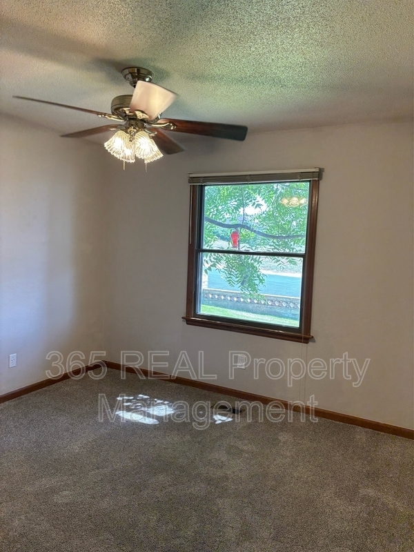 Foto del edificio - 5601 W 18th St