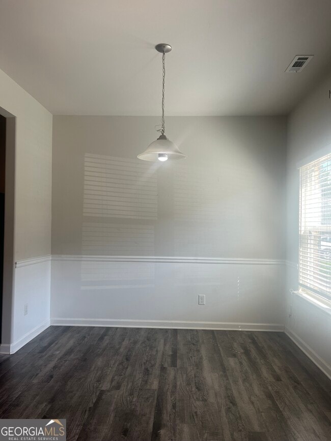 Building Photo - 6081 Oakley Rd