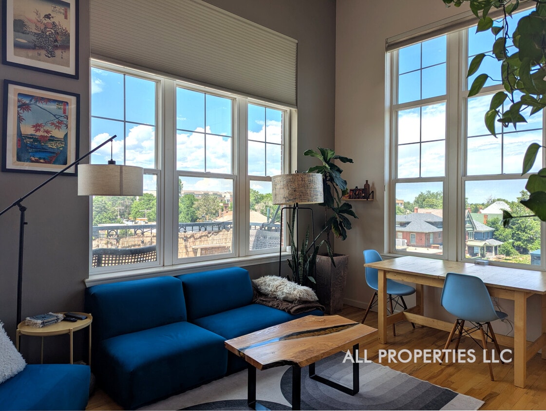 Photo - 1489 Steele St (Denver, CO)