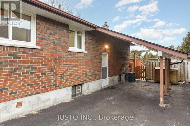 Building Photo - 299 Fairlawn Ct