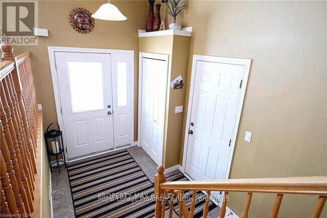 Photo du bâtiment - 12 Christopher Ct