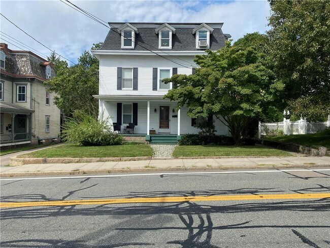 Building Photo - 36 Grove Ave