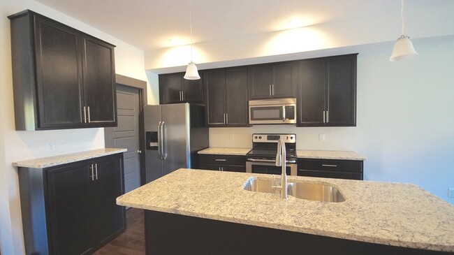 Building Photo - 86 Promontory Ln