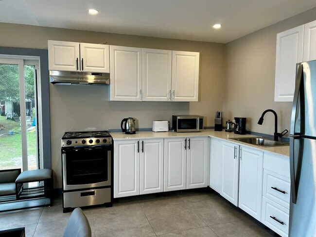 Building Photo - 80 Sand Bay Rd