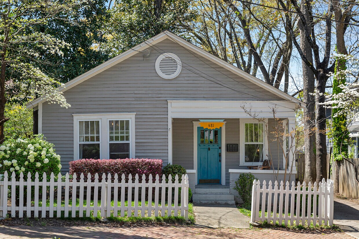 Primary Photo - 481 Hill St SE
