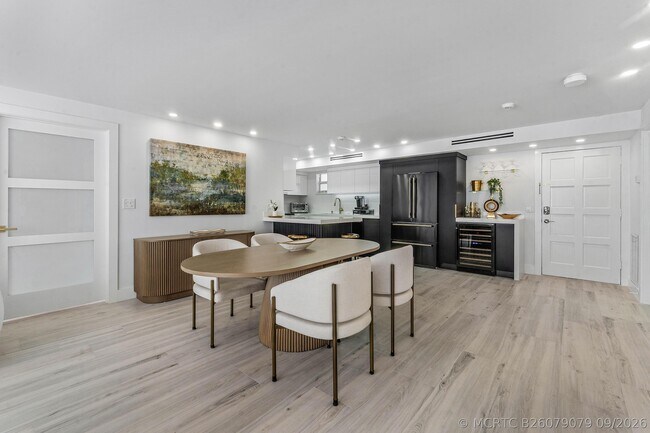 Building Photo - 3570 S Ocean Blvd