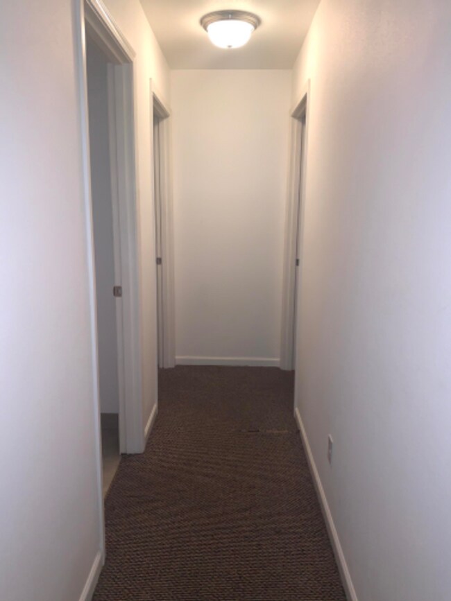 Foto del edificio - 2112/2114 Hamilton Duplex