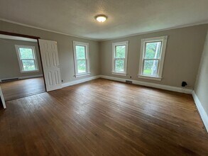 Building Photo - 1206 3rd St