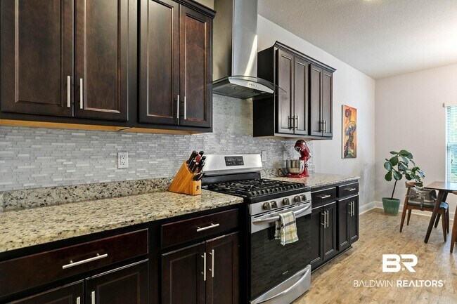 Foto del edificio - 31350 Hoot Owl Rd