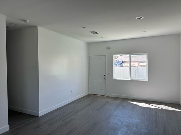 Foto del edificio - 1542 W Virginia St